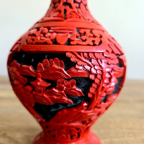 Vintage Chinese carved red Cinnabar vase with brass edging. Zen Pagodas. - Picture 4 of 9